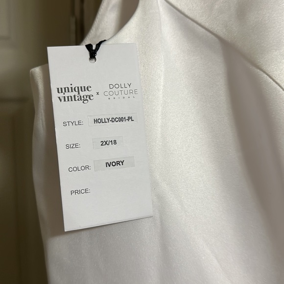 Unique Vintage x Dolly Couture Tea Length Wedding Dress - Holly - Picture 4 of 8